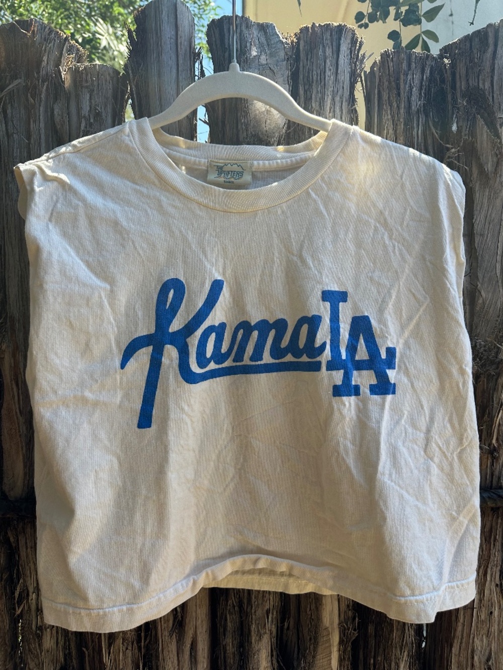 The Uplifters  Graphic Kama LA Tee in SML